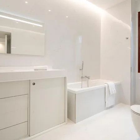 Apartment Ponte Vecchio White By Mmega *